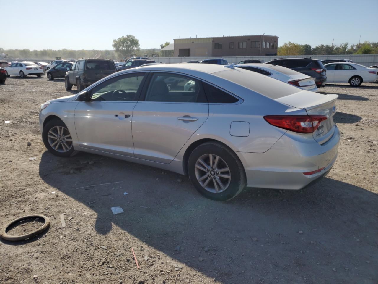 2015 Hyundai Sonata VIN 5NPE24AF2FH181043 Copart auction photo, minor dent/scratches / vandalism damage thumbnail 2