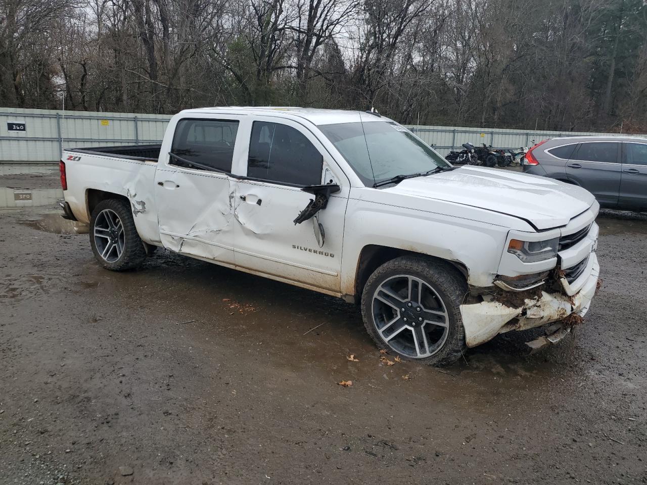 2016 Chevrolet Silverado VIN 3GCUKREC6GG132656 Copart auction photo, all over damage thumbnail 4