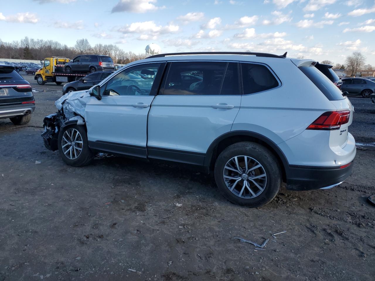 2019 Volkswagen Tiguan VIN 3VV2B7AX2KM025278 Copart auction photo, front end damage thumbnail 2