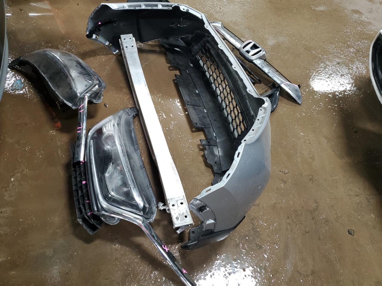 2018 Honda CR-V VIN 5J6RW6H34JL003050 Copart auction photo, front end damage thumbnail 12