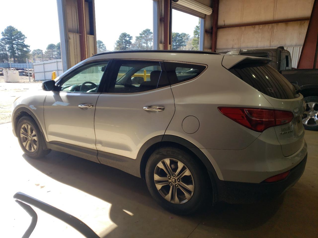 2014 Hyundai Santa Fe VIN 5XYZU3LB5EG177235 Copart auction photo, minor dent/scratches damage thumbnail 2