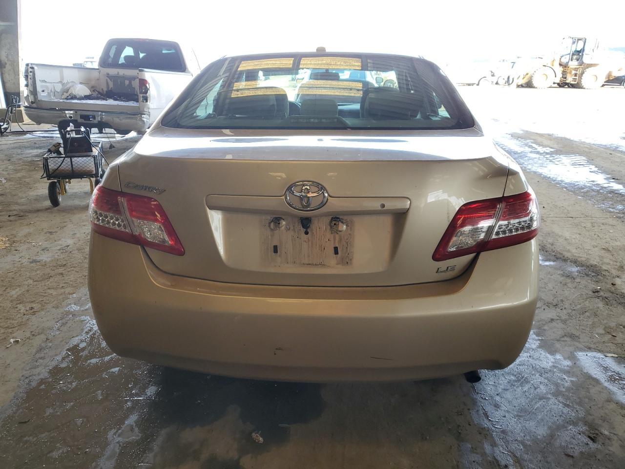 2011 Toyota Camry VIN 4T1BF3EK3BU624577 Copart auction photo, front end damage thumbnail 6
