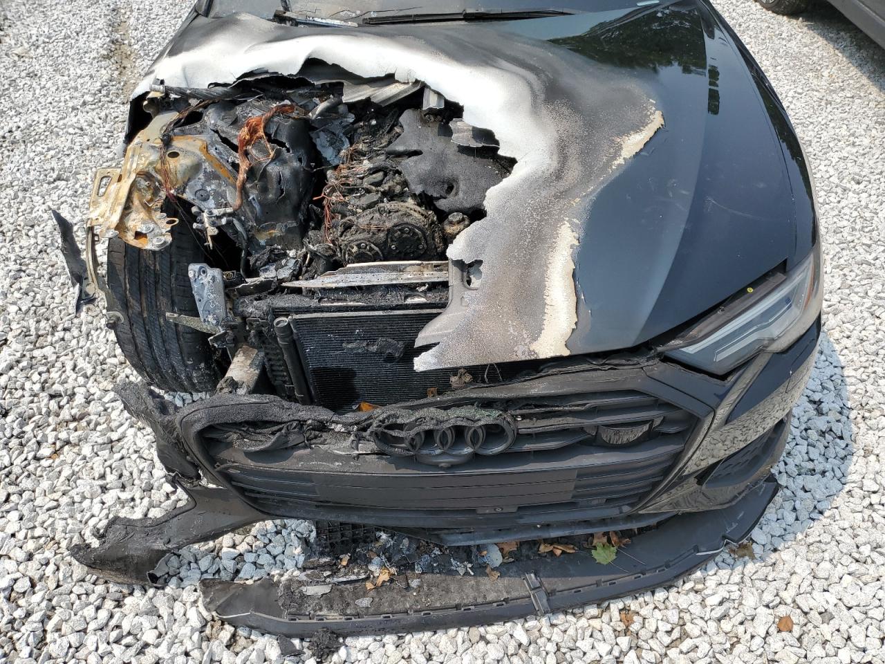 2021 Audi A6 VIN WAUE3AF2XMN086502 Copart auction photo, burn - engine / front end damage thumbnail 11