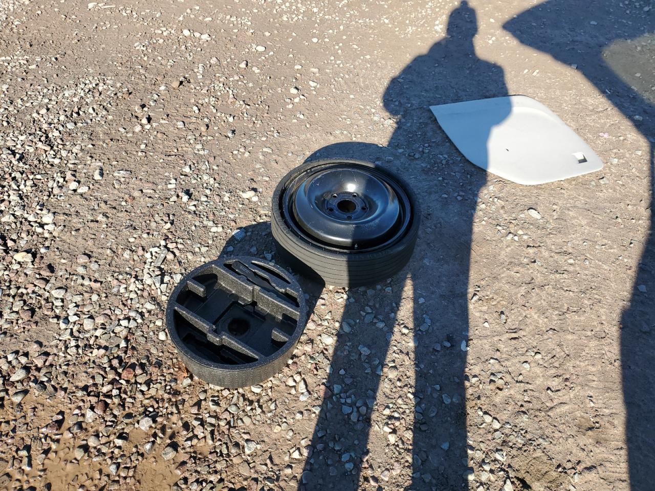 2020 Chrysler Voyager VIN 2C4RC1DG4LR148433 Copart auction photo, all over damage thumbnail 15