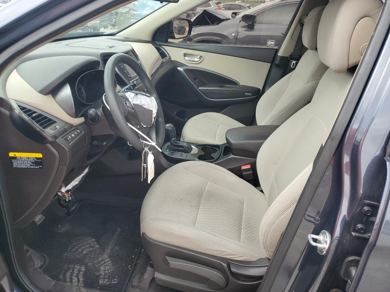 2018 Hyundai Santa Fe VIN 5NMZT3LB3JH053399 Copart auction photo, front end damage thumbnail 7