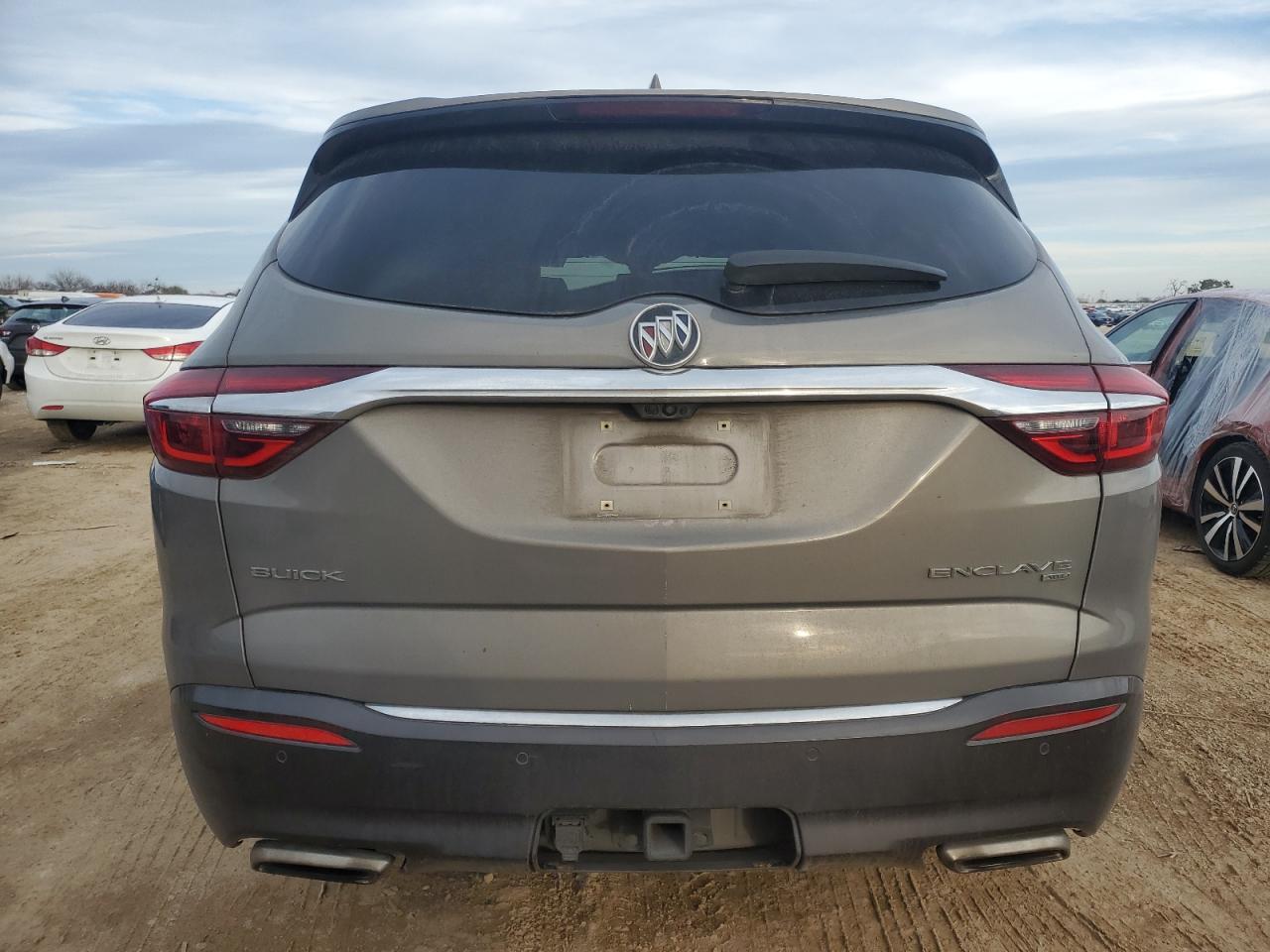 2018 Buick Enclave VIN 5GAEVCKW0JJ185593 Copart auction photo, front end / minor dent/scratches damage thumbnail 6