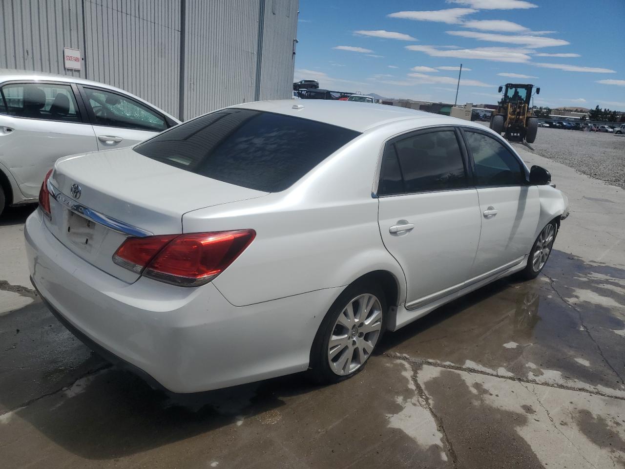 2011 Toyota Avalon VIN 4T1BK3DB4BU385893 Copart auction photo, front end / side damage thumbnail 3
