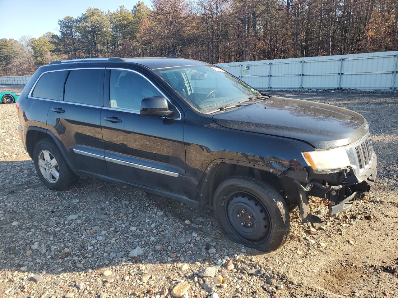 2013 Jeep Grand Cherokee VIN 1C4RJFAG4DC635374 Copart auction photo, front end damage thumbnail 4