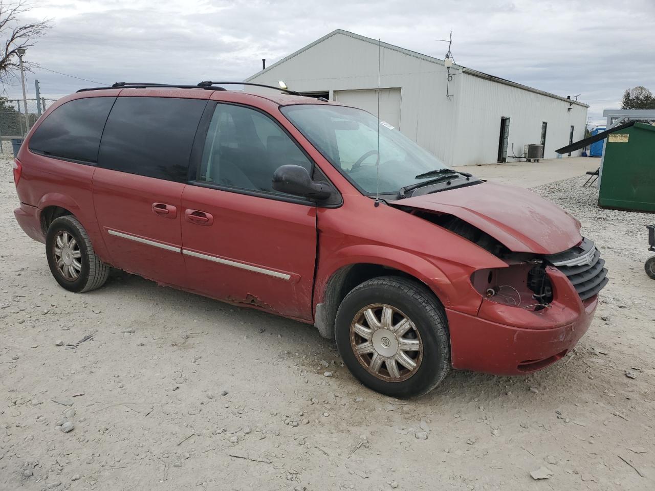 2007 Chrysler Town & Country VIN 2A4GP54L97R207847 Copart auction photo, front end / minor dent/scratches damage thumbnail 4
