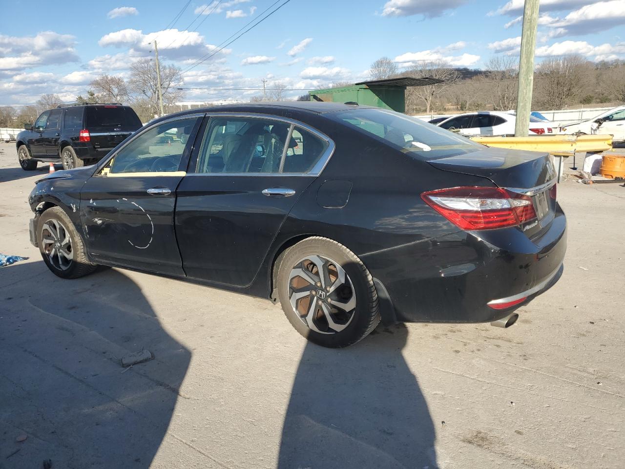 2017 Honda Accord VIN 1HGCR3F8XHA025111 Copart auction photo, front end damage thumbnail 2