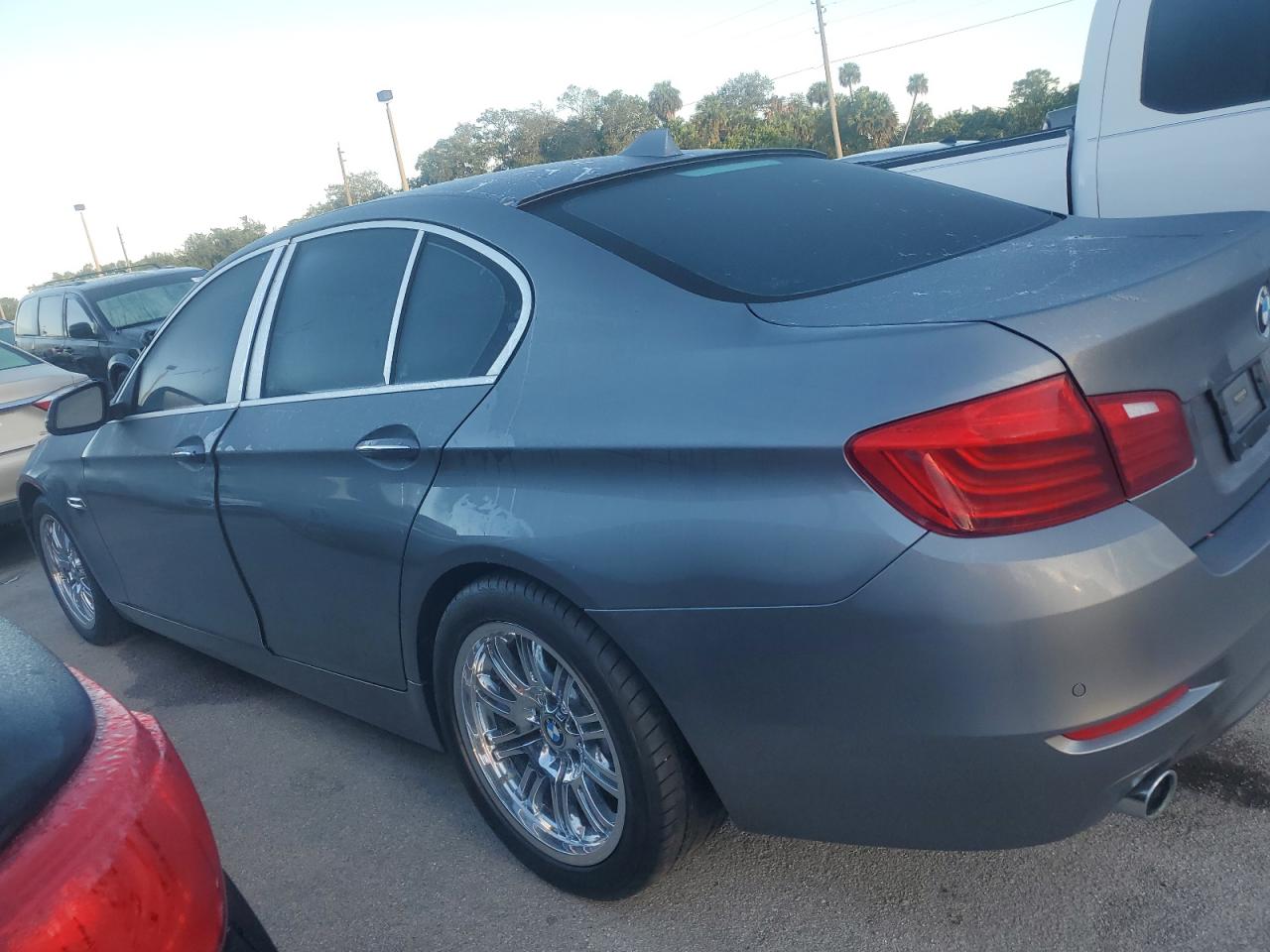 2015 BMW 5er VIN WBA5B1C52FG126130 Copart auction photo, water/flood damage thumbnail 2