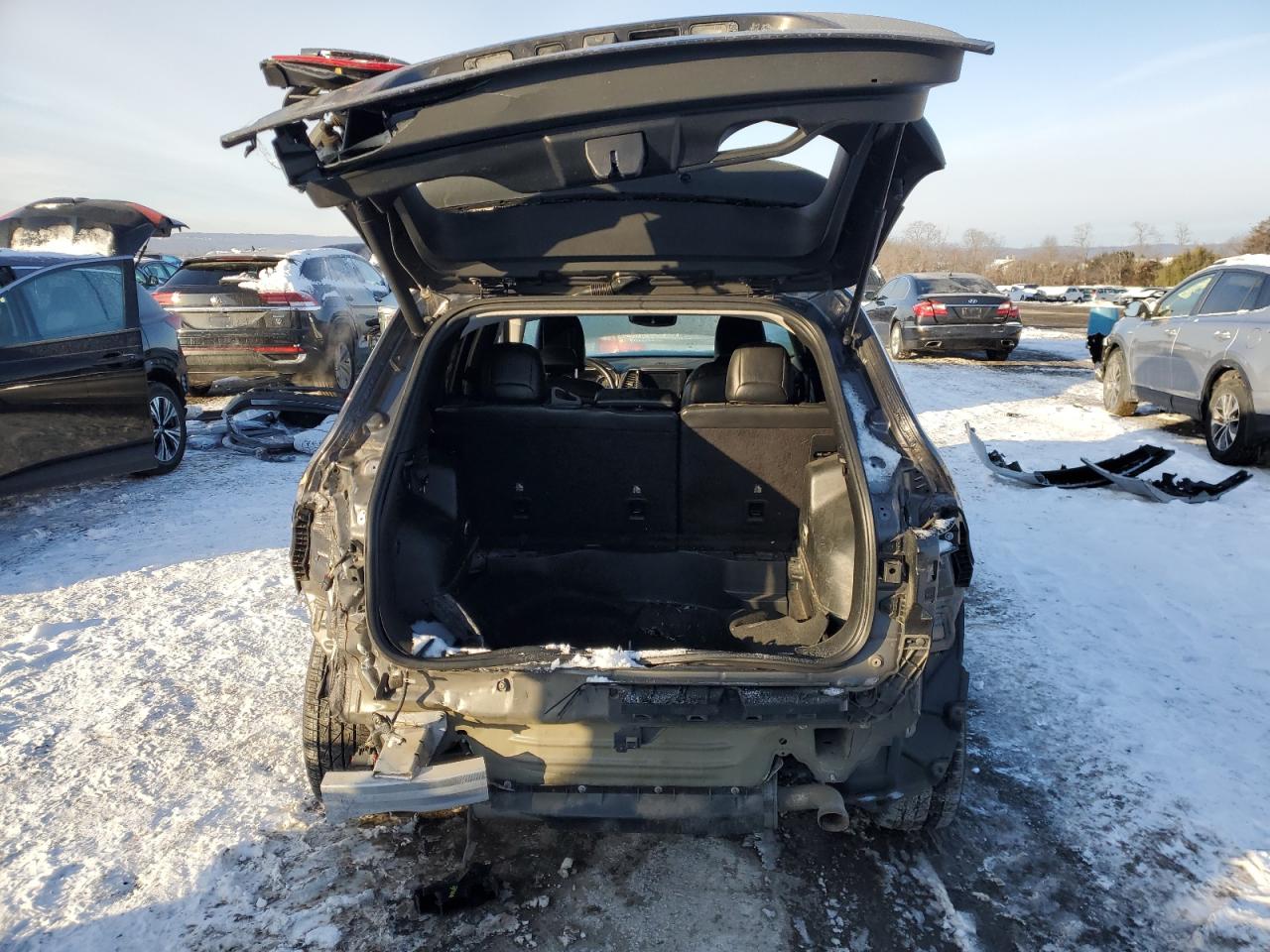 2019 Jeep Grand Cherokee VIN 1C4PJMDX1KD166338 Copart auction photo, rear end damage thumbnail 6