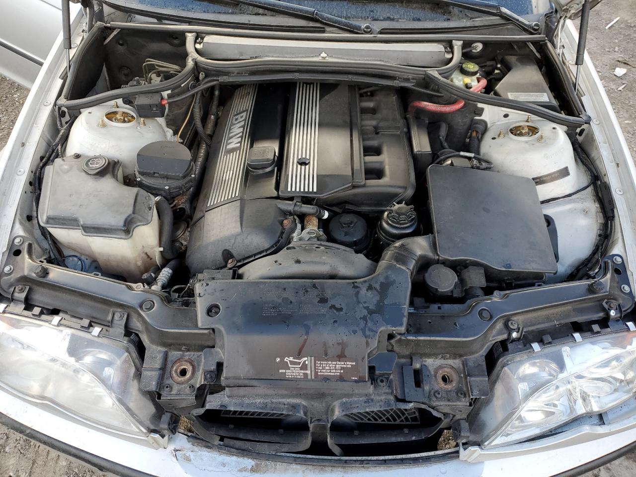 2003 BMW 3er VIN WBAEW53483PG21420 Copart auction photo, rear end damage thumbnail 11