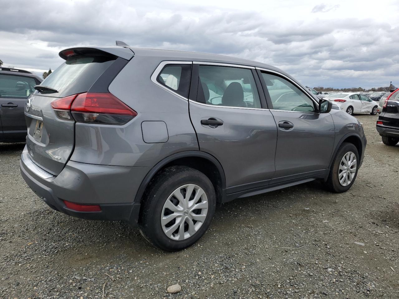 2019 Nissan Rogue VIN 5N1AT2MV1KC833543 Copart auction photo, all over damage thumbnail 3