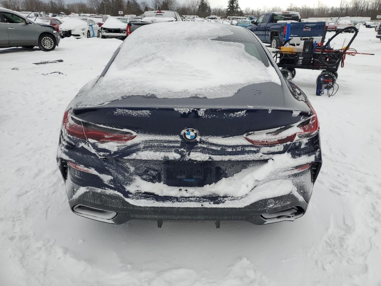 2023 BMW 8er VIN WBAGV4C09PCM95369 Copart auction photo, front end damage thumbnail 6