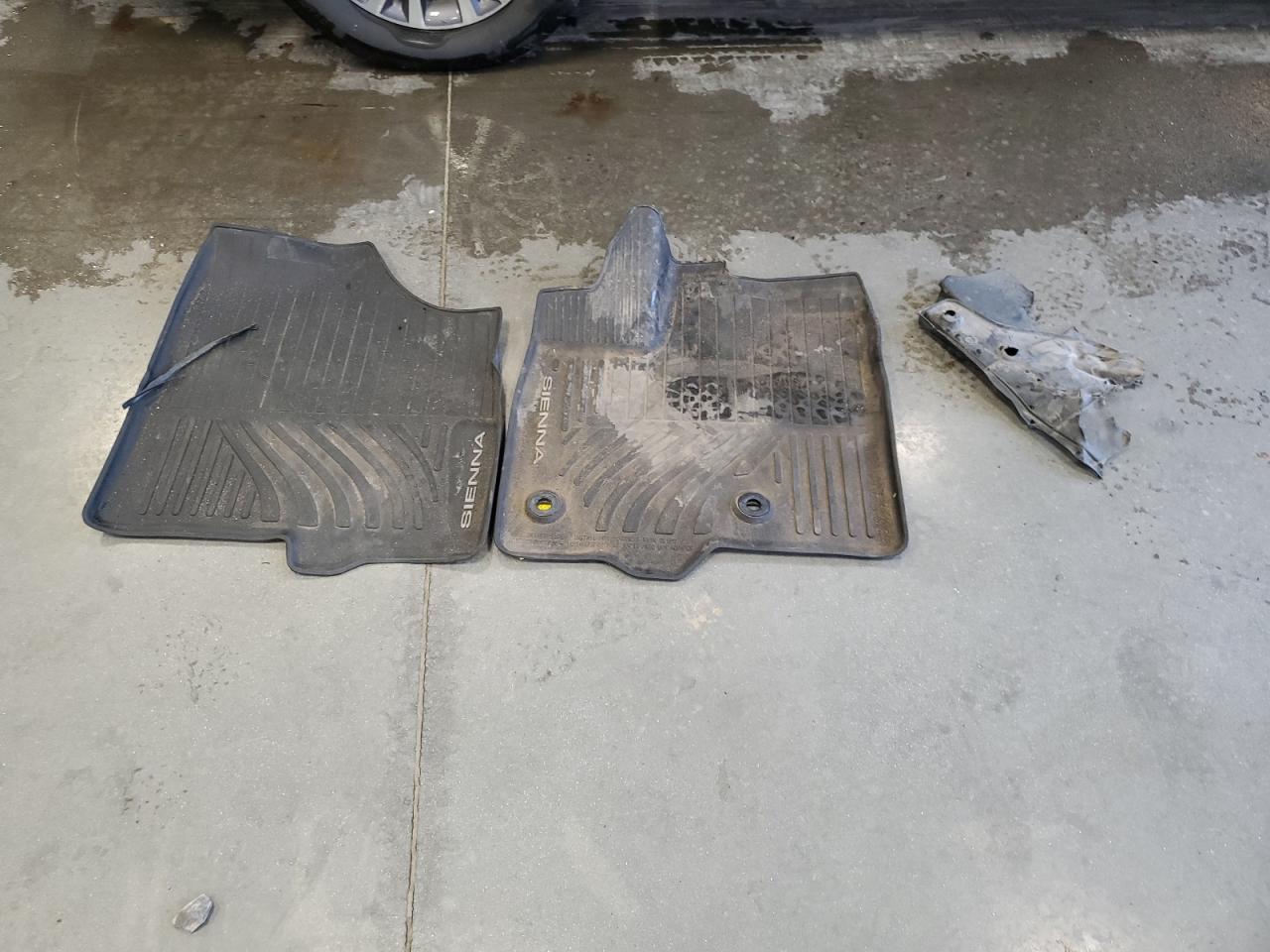 2020 Toyota Sienna VIN 5TDYZ3DC9LS033479 Copart auction photo, rear end / front end damage thumbnail 15