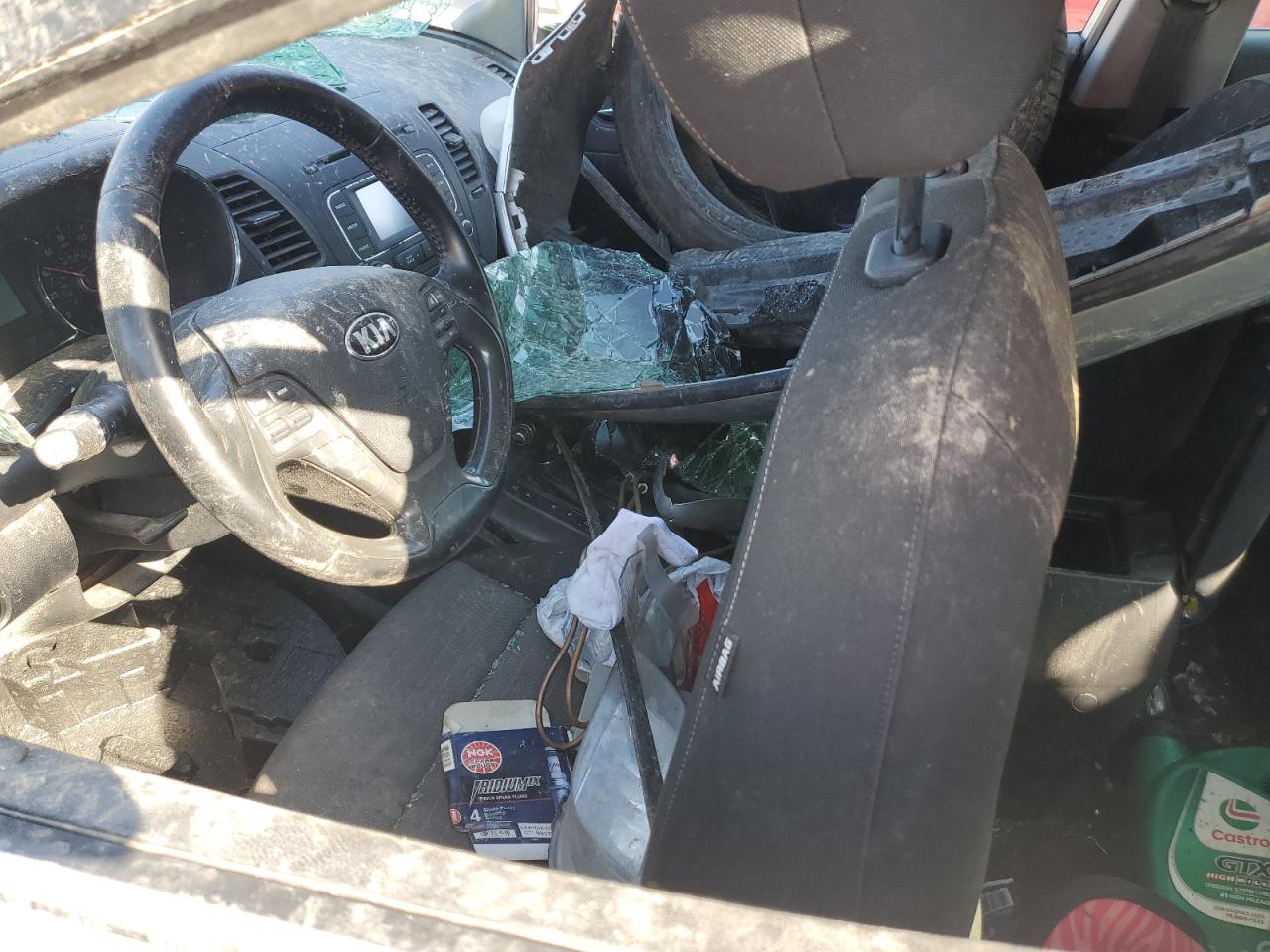 2016 KIA Forte VIN KNAFX4A88G5450698 Copart auction photo, all over damage thumbnail 7