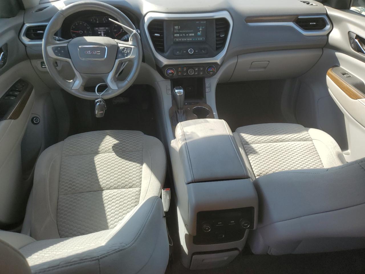 2018 GMC Acadia VIN 1GKKNLLA3JZ135913 Copart auction photo, side / minor dent/scratches damage thumbnail 8