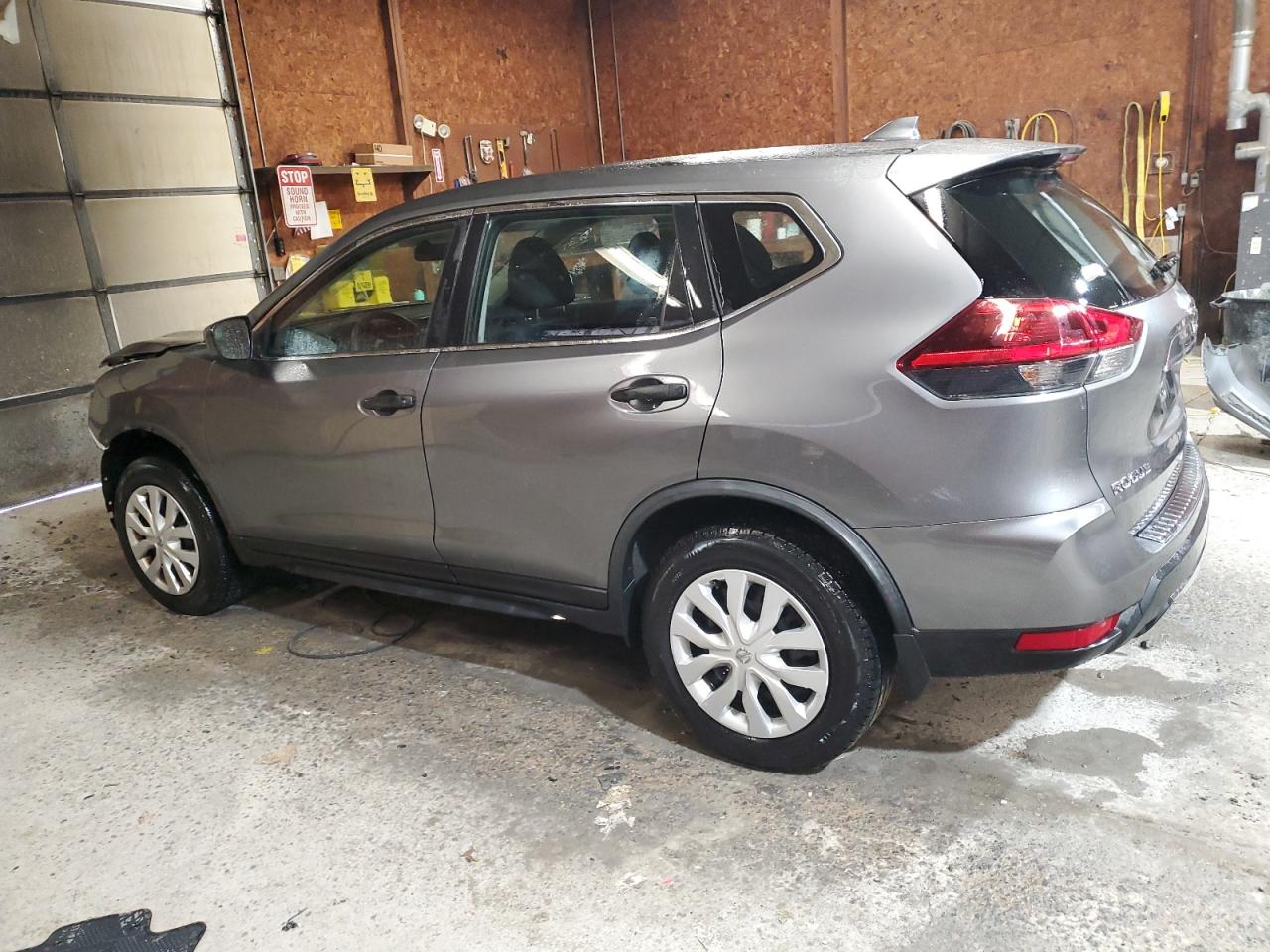 2018 Nissan Rogue VIN JN8AT2MV0JW314862 Copart auction photo, front end / side damage thumbnail 2