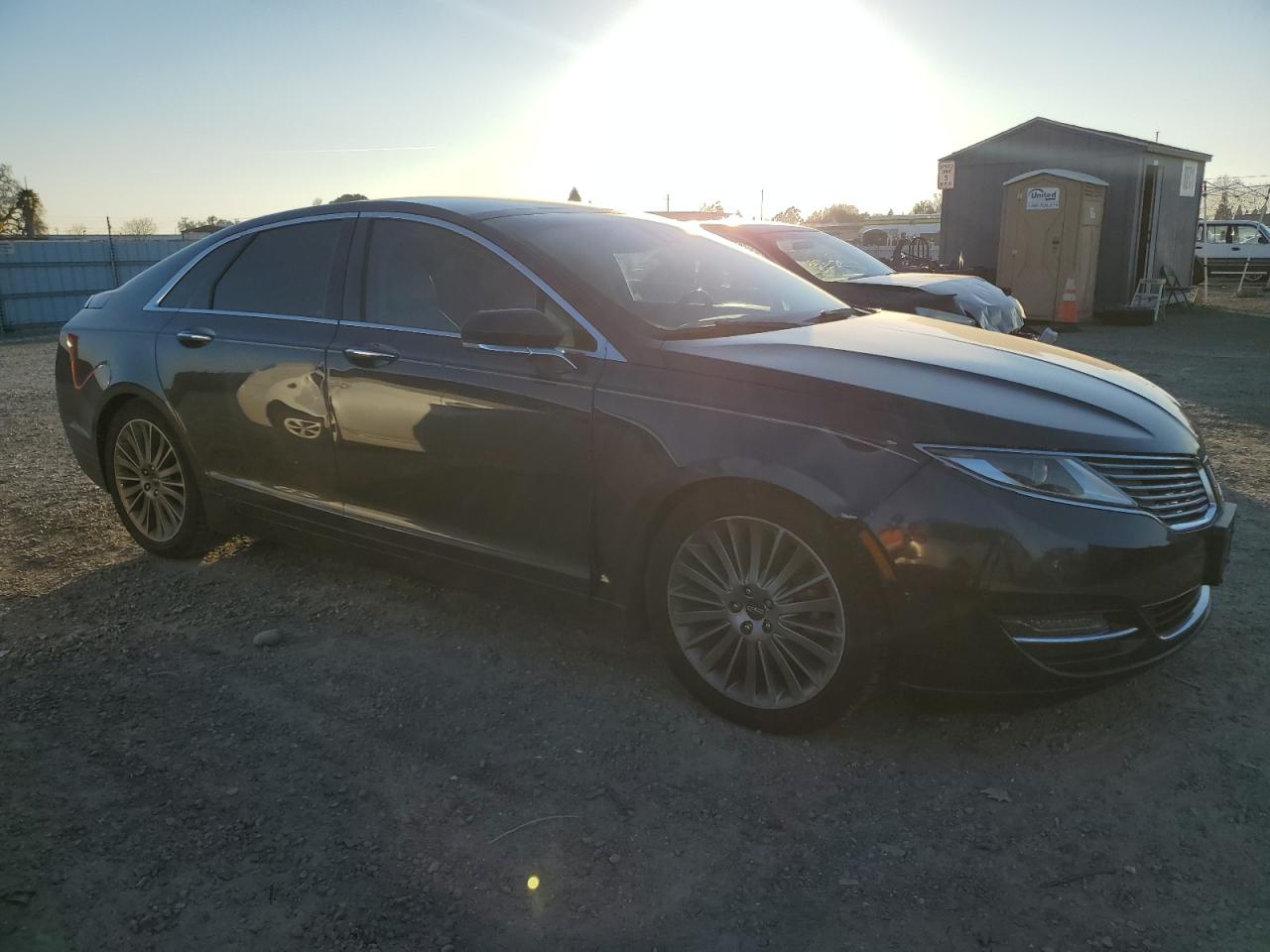 2014 Lincoln MKZ VIN 3LN6L2LU2ER805559 Copart auction photo, front end / side damage thumbnail 4
