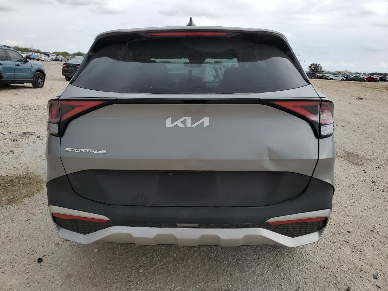 2024 KIA Sportage VIN KNDPU3DF0R7317171 Copart auction photo, side / minor dent/scratches damage thumbnail 6