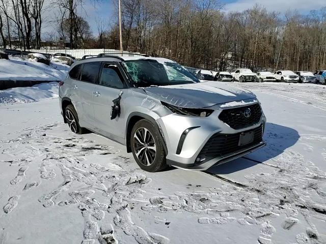 2022 Toyota Highlander VIN 5TDLZRBH0NS200259 Copart auction photo, all over damage thumbnail 12