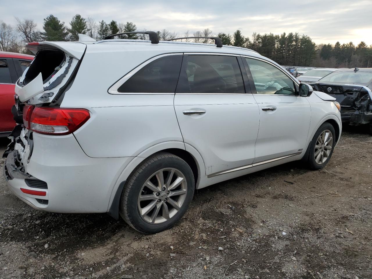 2016 KIA Sorento VIN 5XYPKDA56GG087787 Copart auction photo, rear end / front end damage thumbnail 3