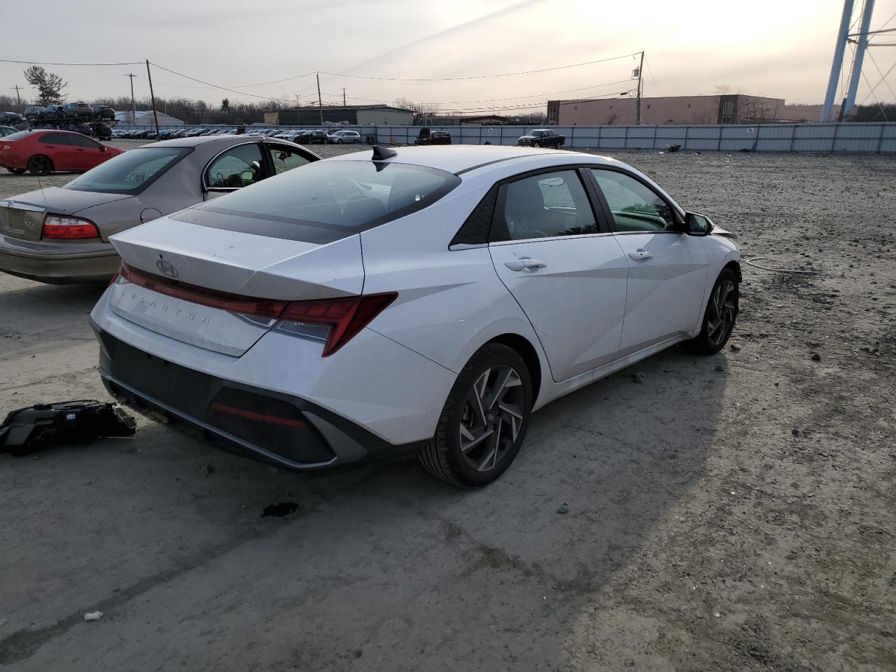 2024 Hyundai Elantra VIN KMHLS4DG3RU831290 Copart auction photo, front end damage thumbnail 3