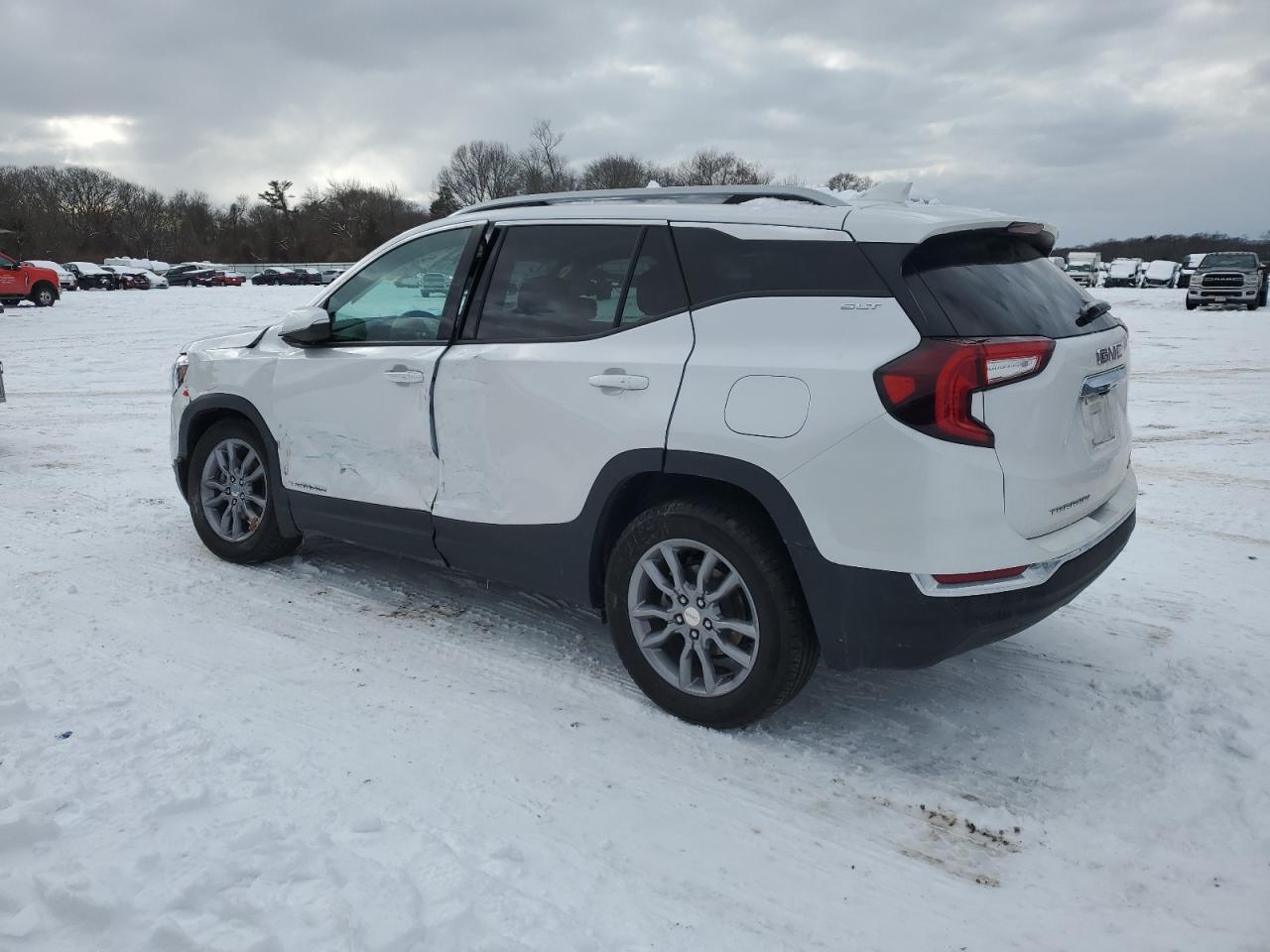 2022 GMC Terrain VIN 3GKALVEV0NL263892 Copart auction photo, side damage thumbnail 2