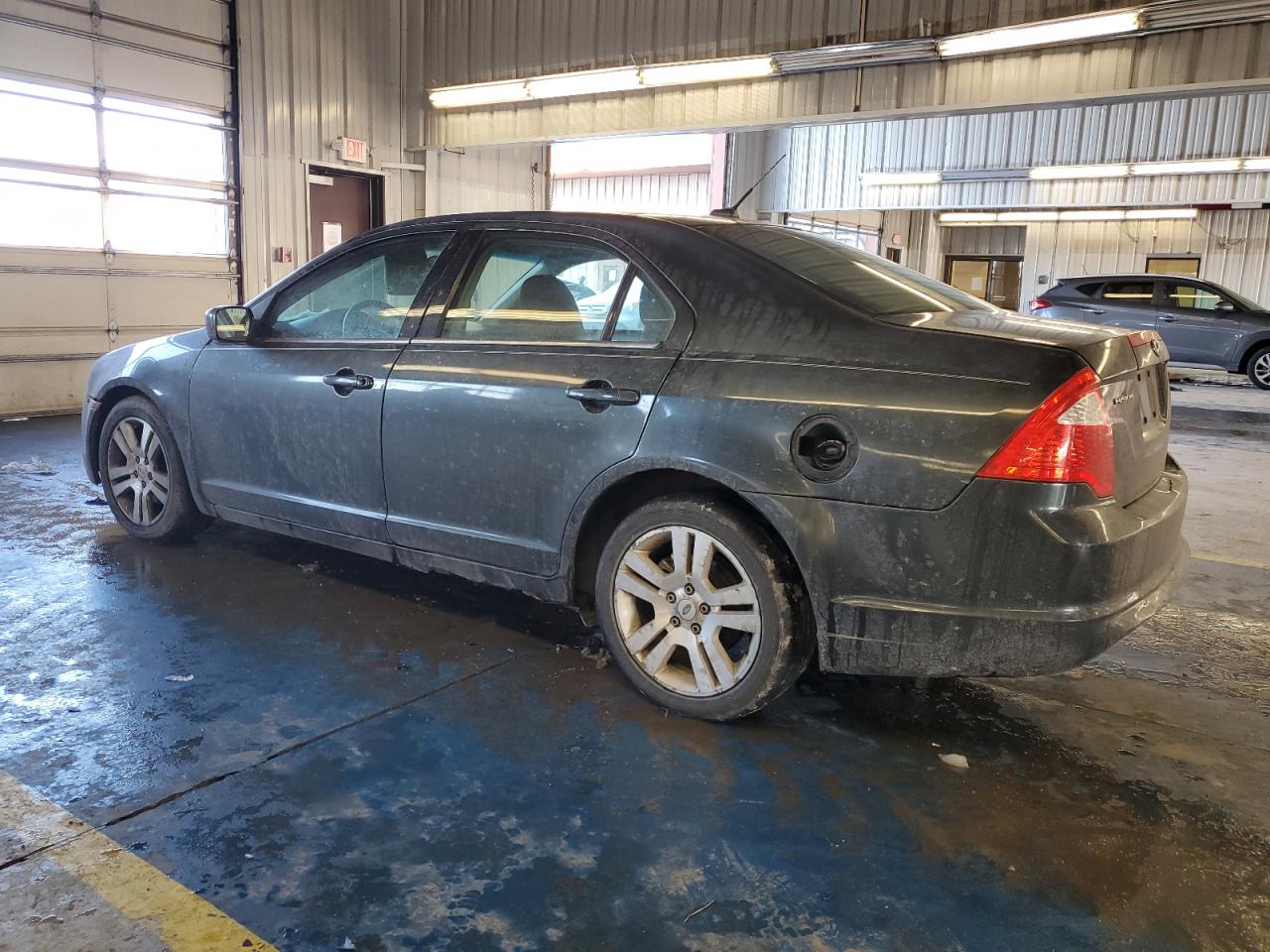 2010 Ford Fusion VIN 3FAHP0HA4AR193739 Copart auction photo, front end / rear end damage thumbnail 2