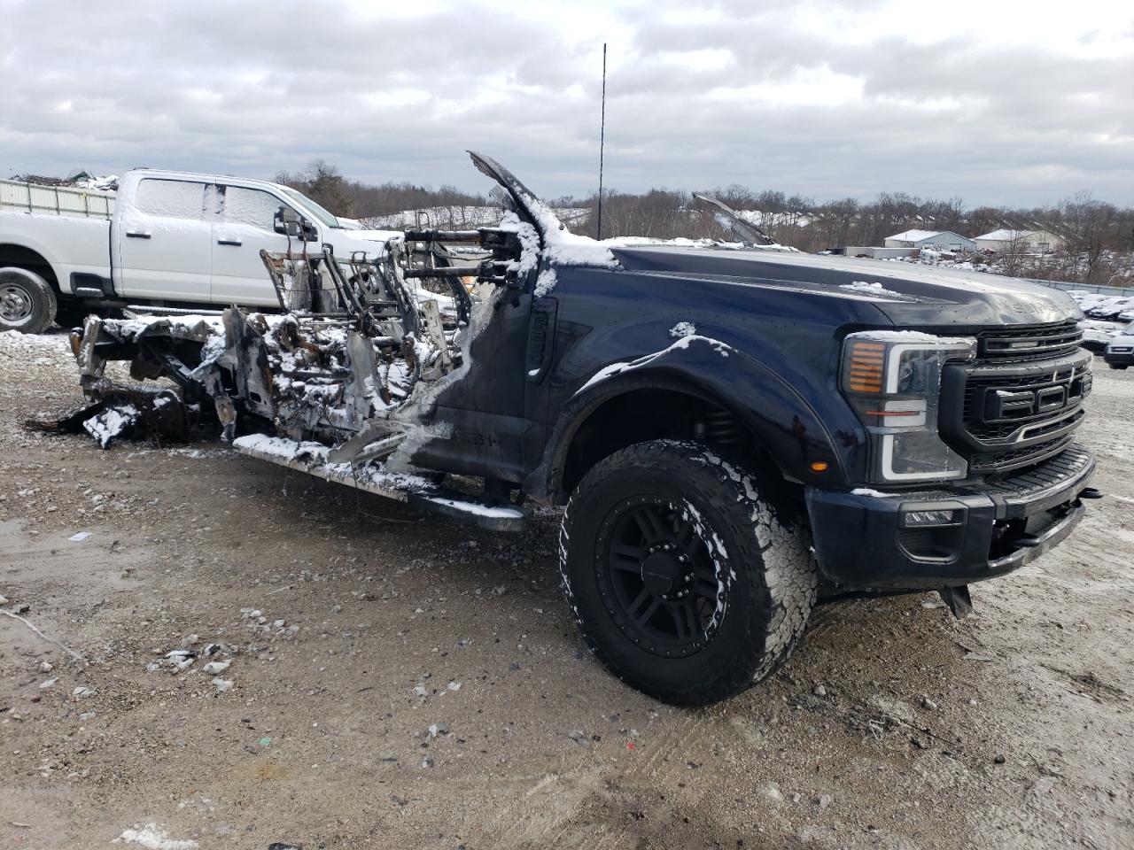 2022 Ford F250 VIN 1FT8W2BT5NEC78262 Copart auction photo, burn damage thumbnail 4