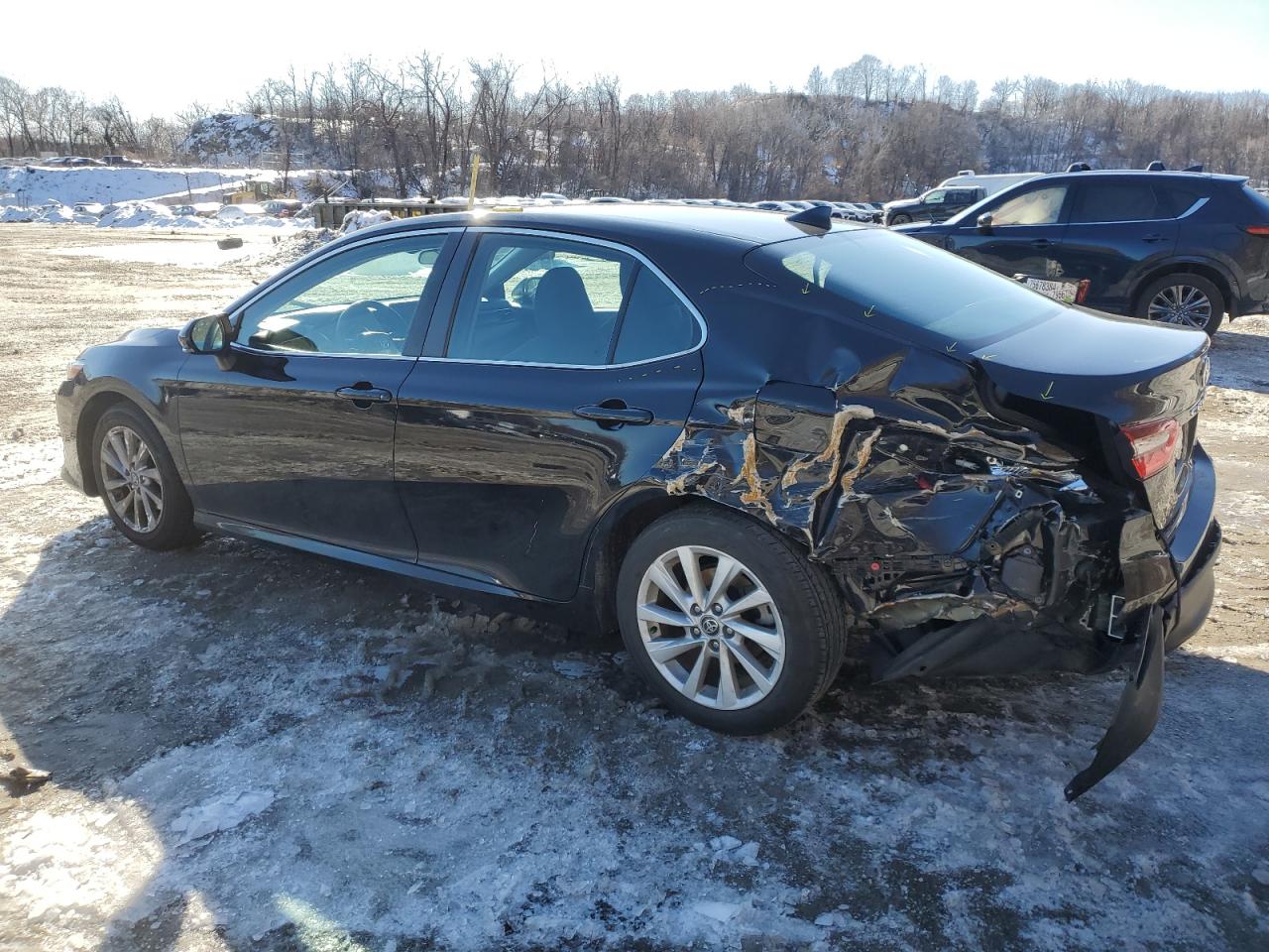 2021 Toyota Camry VIN 4T1C11AK9MU487418 Copart auction photo, rear end / minor dent/scratches damage thumbnail 2