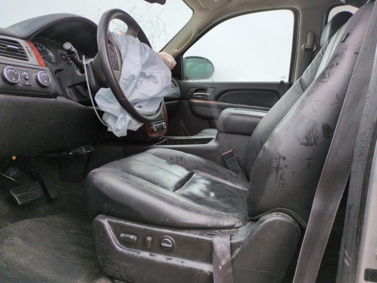 2012 Chevrolet Suburban VIN 1GNSKJE7XCR174695 Copart auction photo, front end damage thumbnail 7