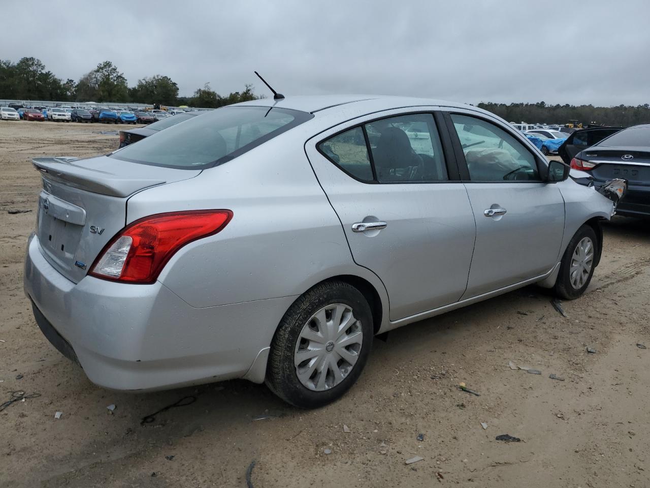 2016 Nissan Versa VIN 3N1CN7AP4GL838325 Copart auction photo, front end damage thumbnail 3