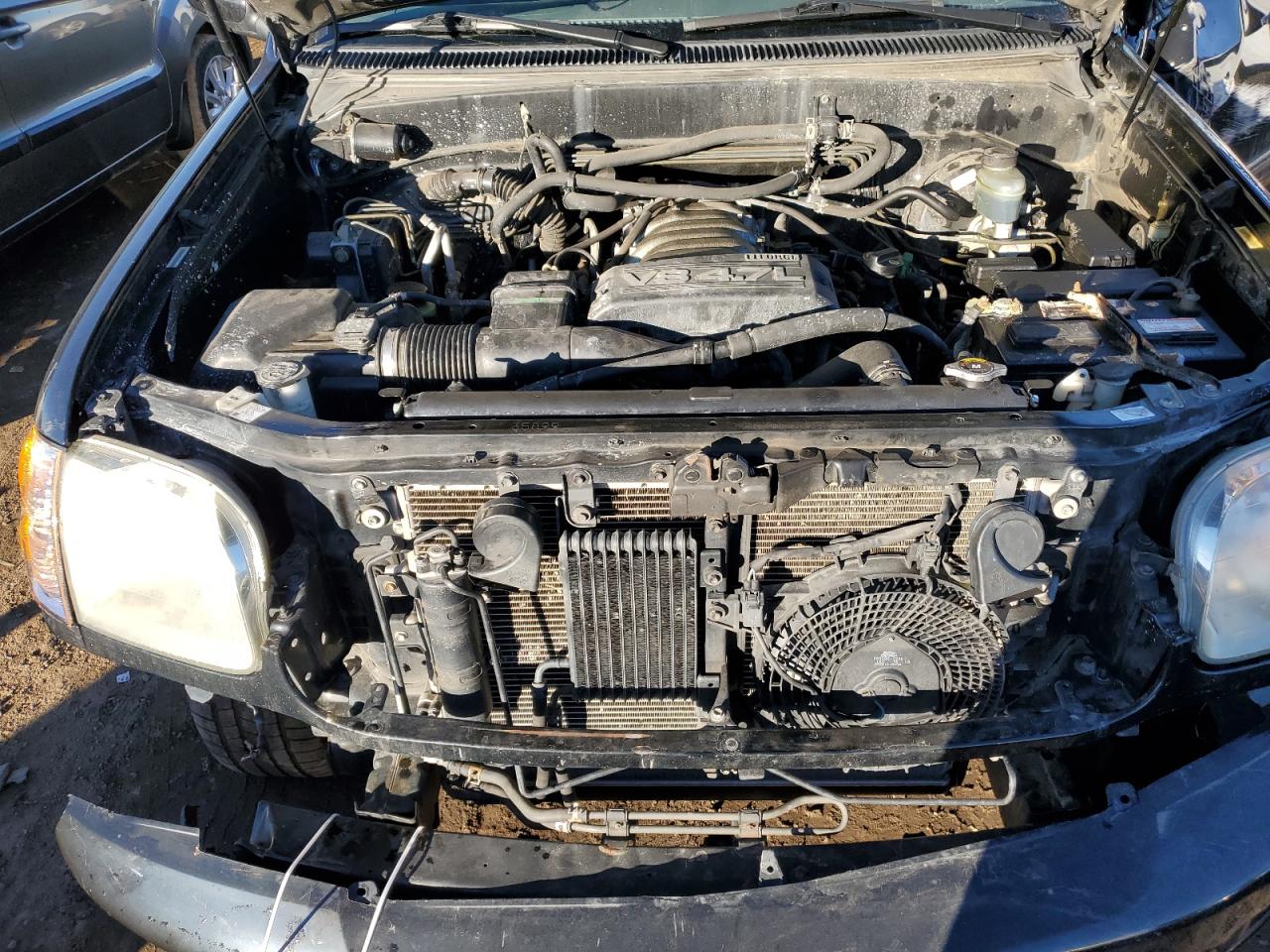 2004 Toyota Sequoia VIN 5TDBT48A84S210885 Copart auction photo, front end / side damage thumbnail 13