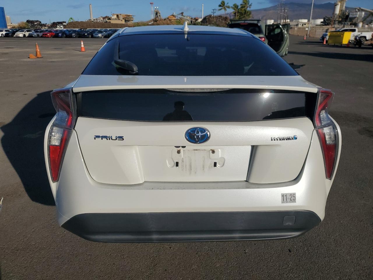 2016 Toyota Prius VIN JTDKARFU2G3021655 Copart auction photo, front end / side damage thumbnail 6