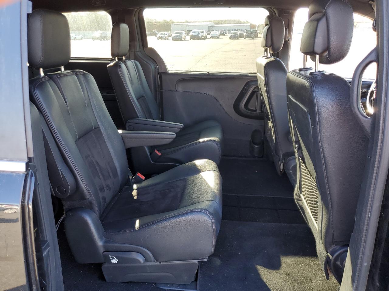 2019 Dodge Caravan VIN 2C4RDGCG5KR806065 Copart auction photo, front end / minor dent/scratches damage thumbnail 11