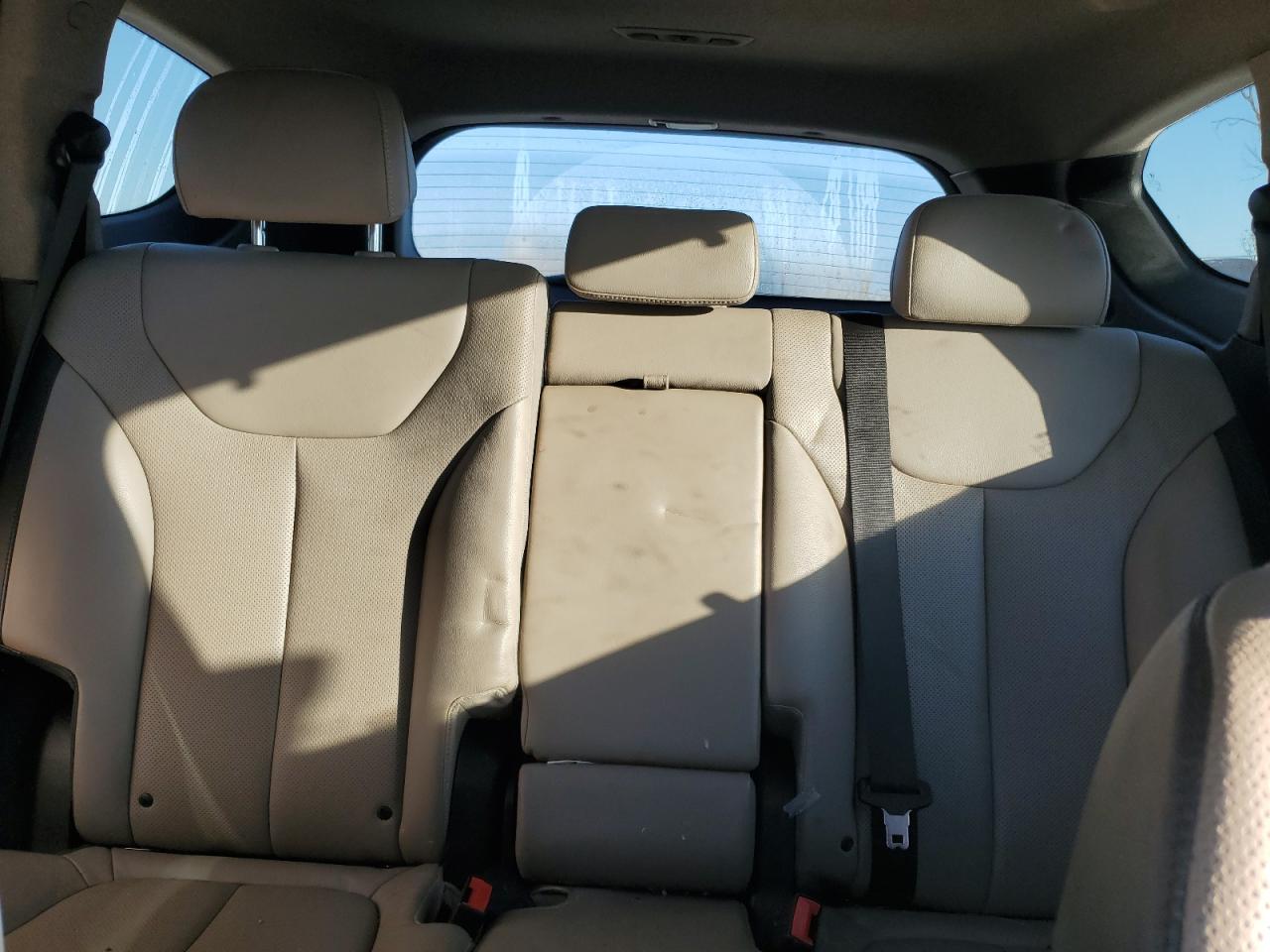 2019 Hyundai Santa Fe VIN 5NMS5CAD6KH068464 Copart auction photo, front end / minor dent/scratches damage thumbnail 10