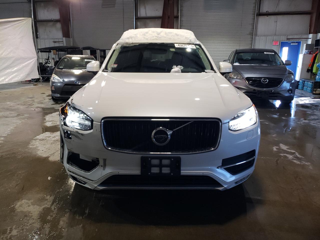 2017 Volvo XC90 VIN YV4A22PKXH1122871 Copart auction photo, front end / rear end damage thumbnail 5