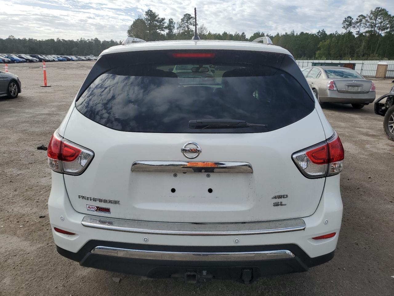 2014 Nissan Pathfinder VIN 5N1AR2MMXEC683734 Copart auction photo, front end damage thumbnail 6