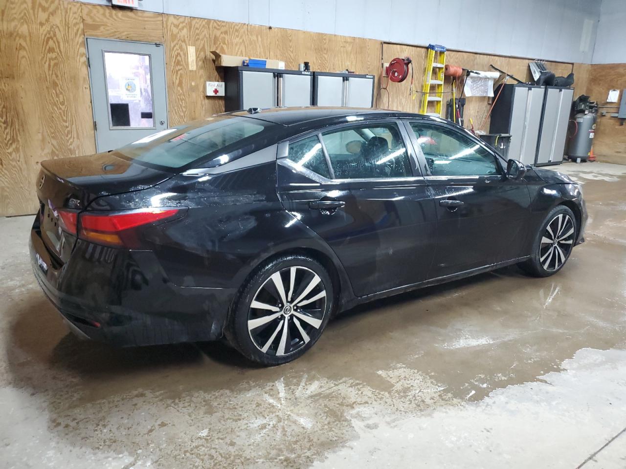 2019 Nissan Altima VIN 1N4BL4CV6KC125445 Copart auction photo, front end / minor dent/scratches damage thumbnail 3