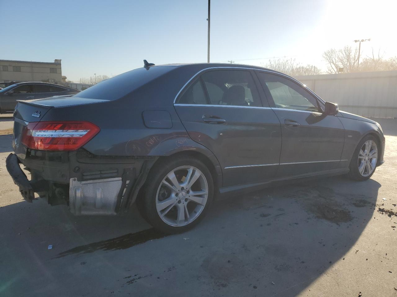 2012 Mercedes-Benz E-klasse VIN WDDHF5KB5CA651044 Copart auction photo, rear end damage thumbnail 3