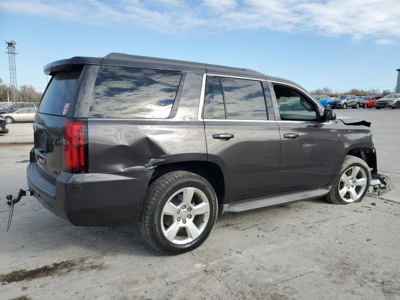 2015 Chevrolet Tahoe VIN 1GNSCBKC4FR591223 Copart auction photo, front end / minor dent/scratches damage thumbnail 3