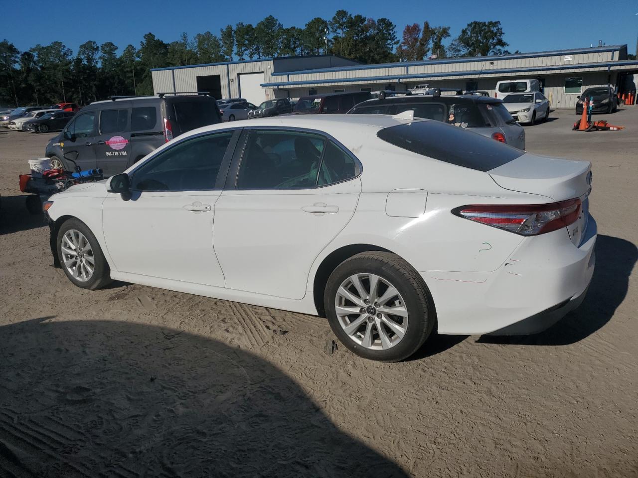 2020 Toyota Camry VIN 4T1C11AK3LU901565 Copart auction photo, front end / side damage thumbnail 2