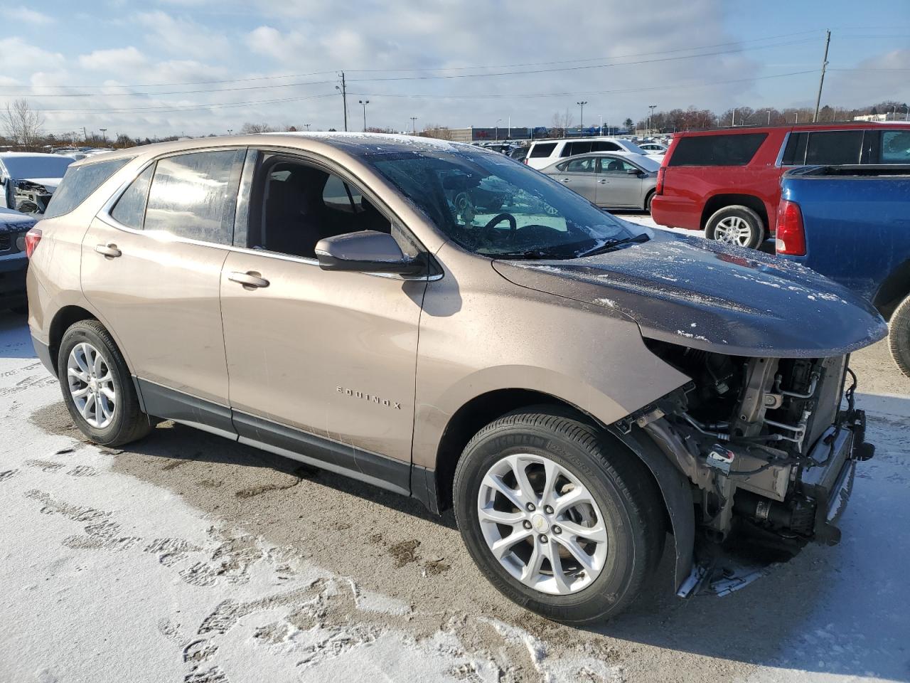 2018 Chevrolet Equinox VIN 3GNAXJEV2JL105516 Copart auction photo, front end / minor dent/scratches damage thumbnail 4
