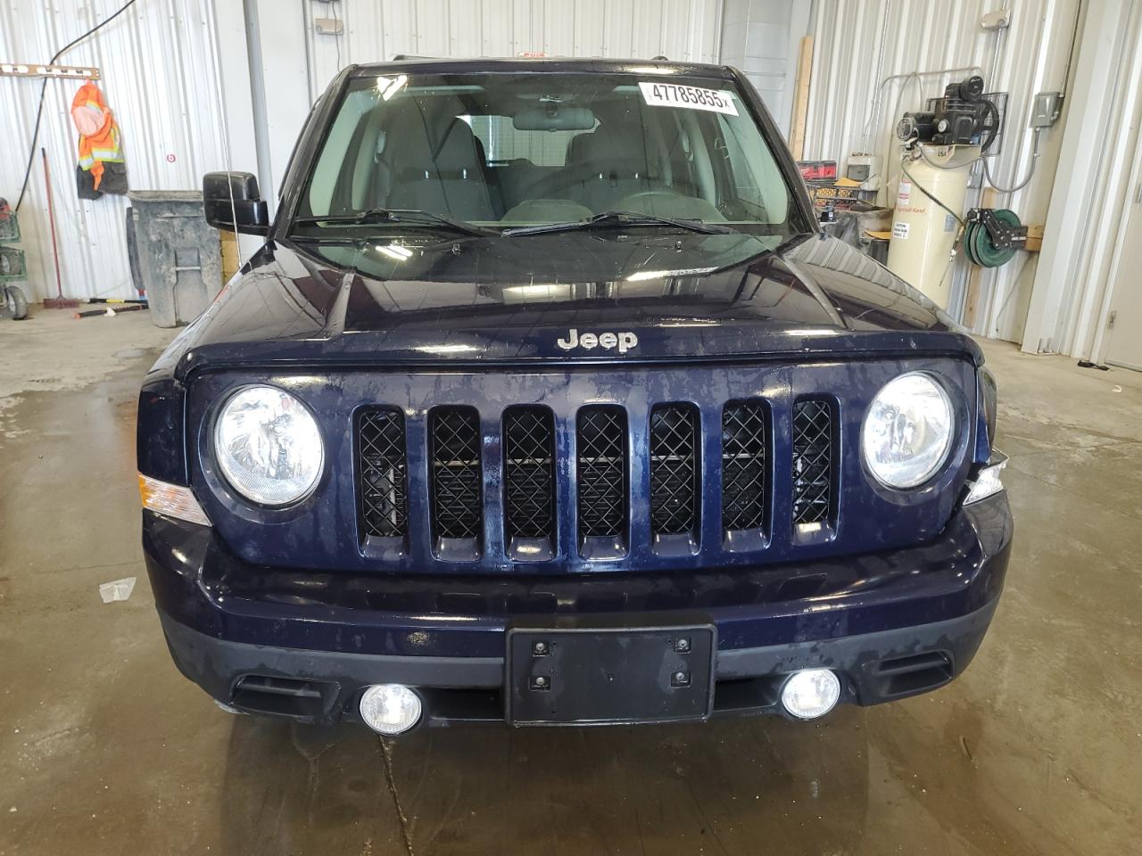 2015 Jeep Liberty (Patriot) VIN 1C4NJRBB8FD393267 Copart auction photo, front end / side damage thumbnail 5