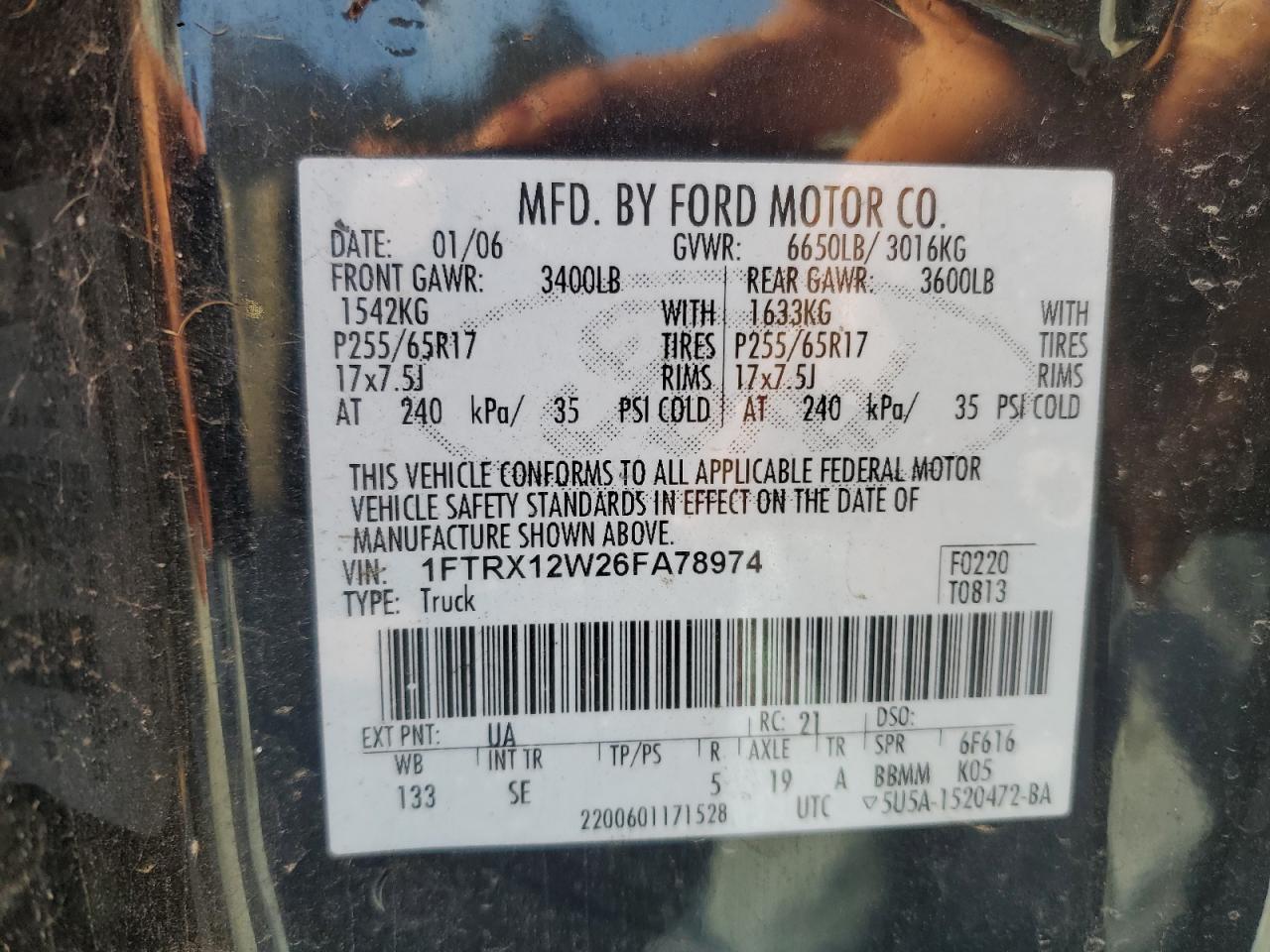 2006 Ford F-150 VIN 1FTRX12W26FA78974 Copart auction photo, front end damage thumbnail 13