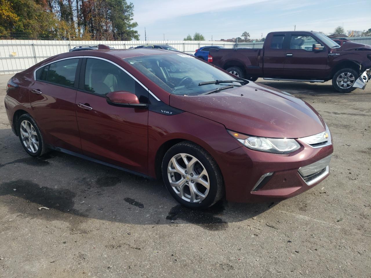 2017 Chevrolet Volt VIN 1G1RB6S50HU154167 Copart auction photo, front end damage thumbnail 4