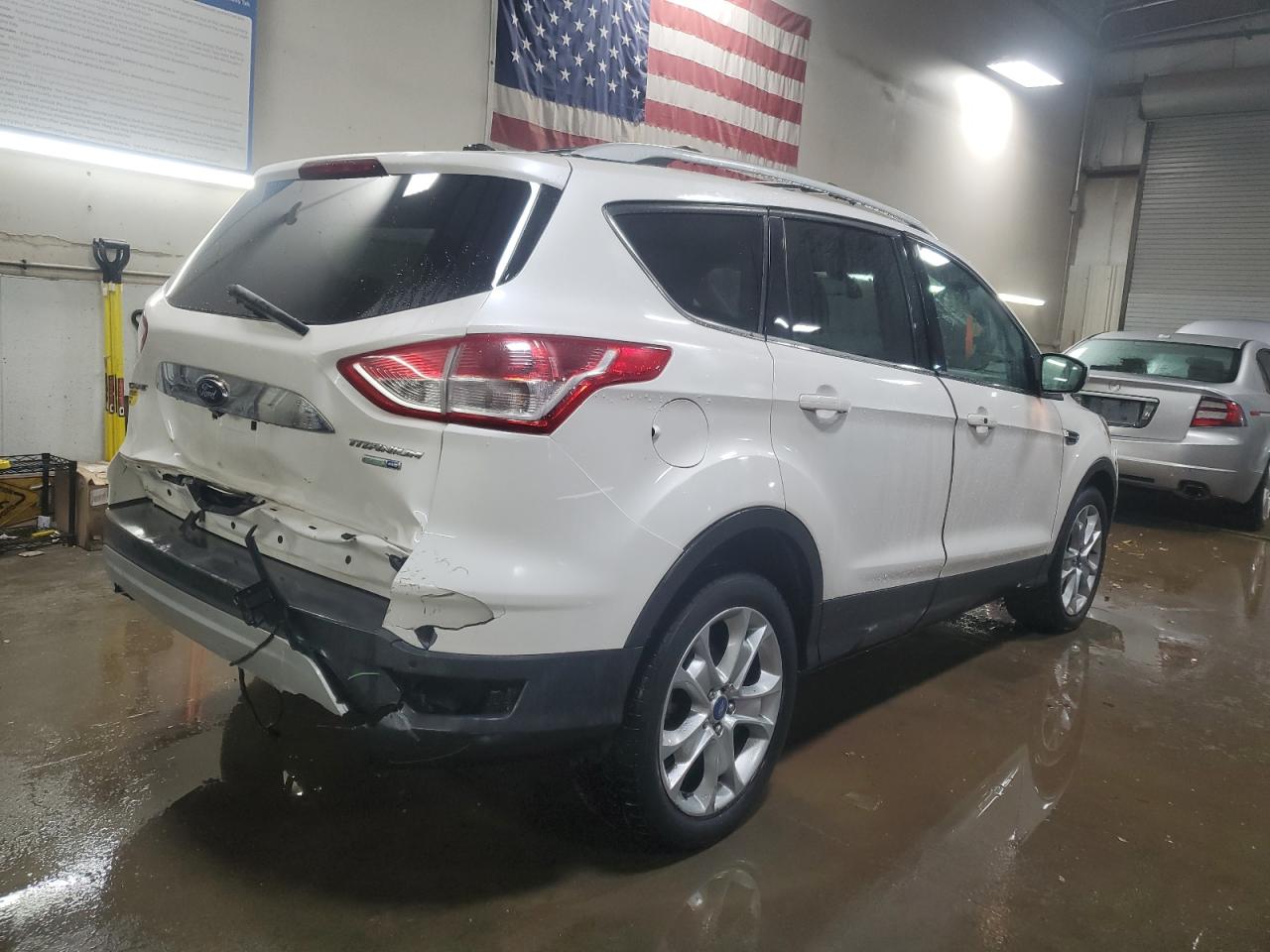 2014 Ford Escape VIN 1FMCU9J99EUA08337 Copart auction photo, rear end / front end damage thumbnail 3