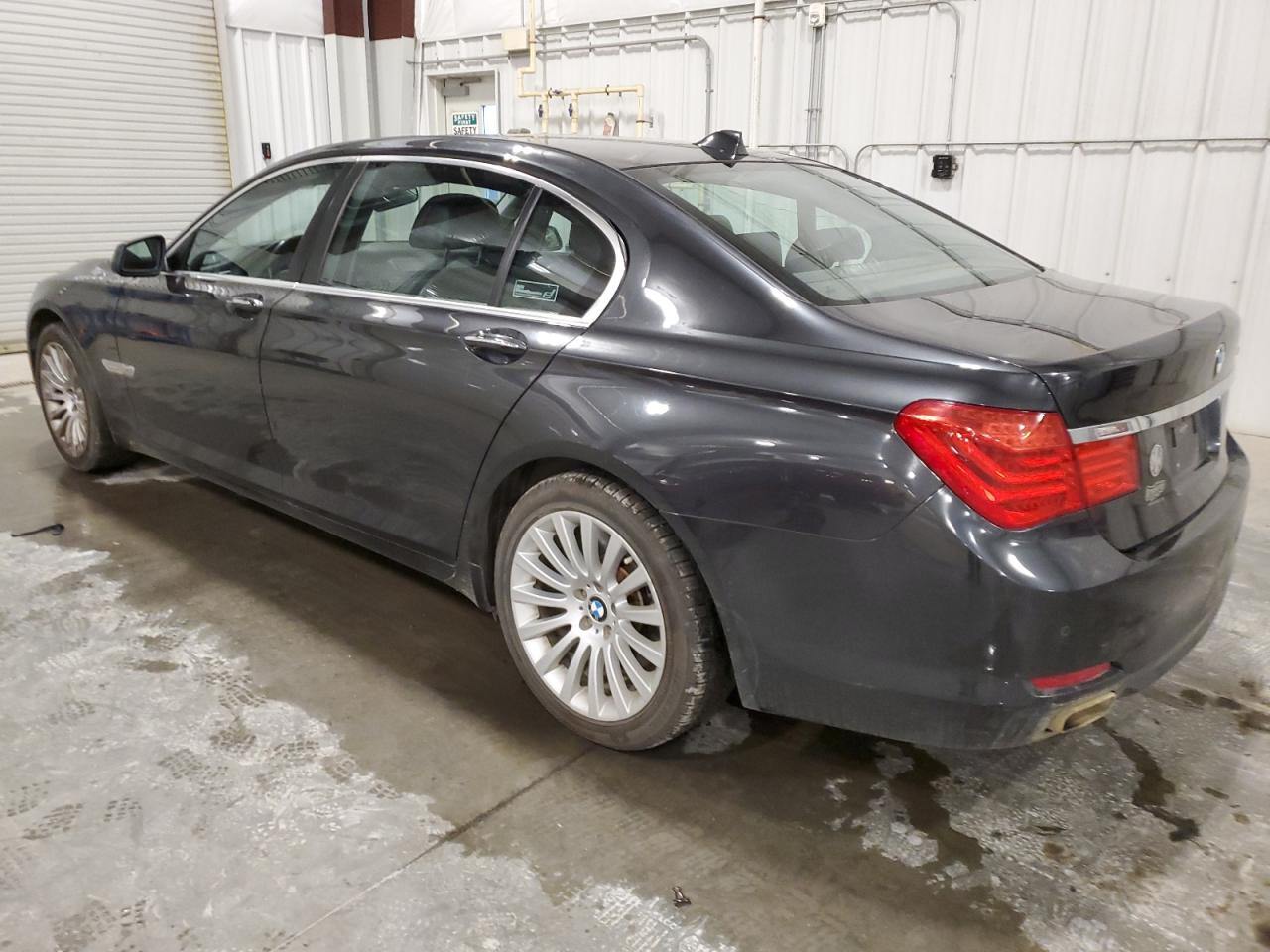 2012 BMW 7er VIN WBAKC8C57CC437287 Copart auction photo, front end damage thumbnail 2